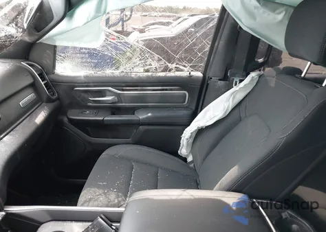 2023 Ram 1500 Big Horn Quad Cab 4X4 6'4 Box из США, поврежденный, VIN 1C6RRFBG1PN612321